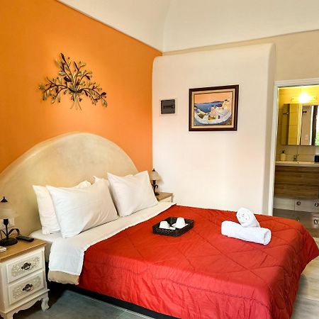 Pansion Zaharoula Hotel Firá Buitenkant foto