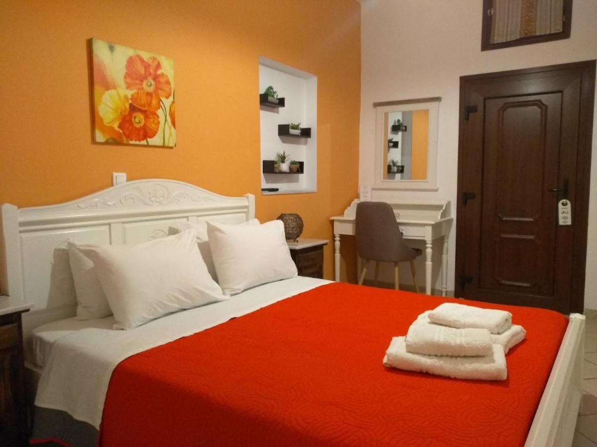 Pansion Zaharoula Hotel Firá Buitenkant foto