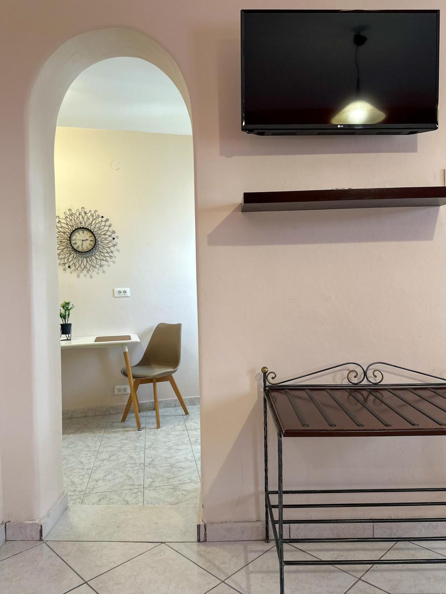 Pansion Zaharoula Hotel Firá Buitenkant foto