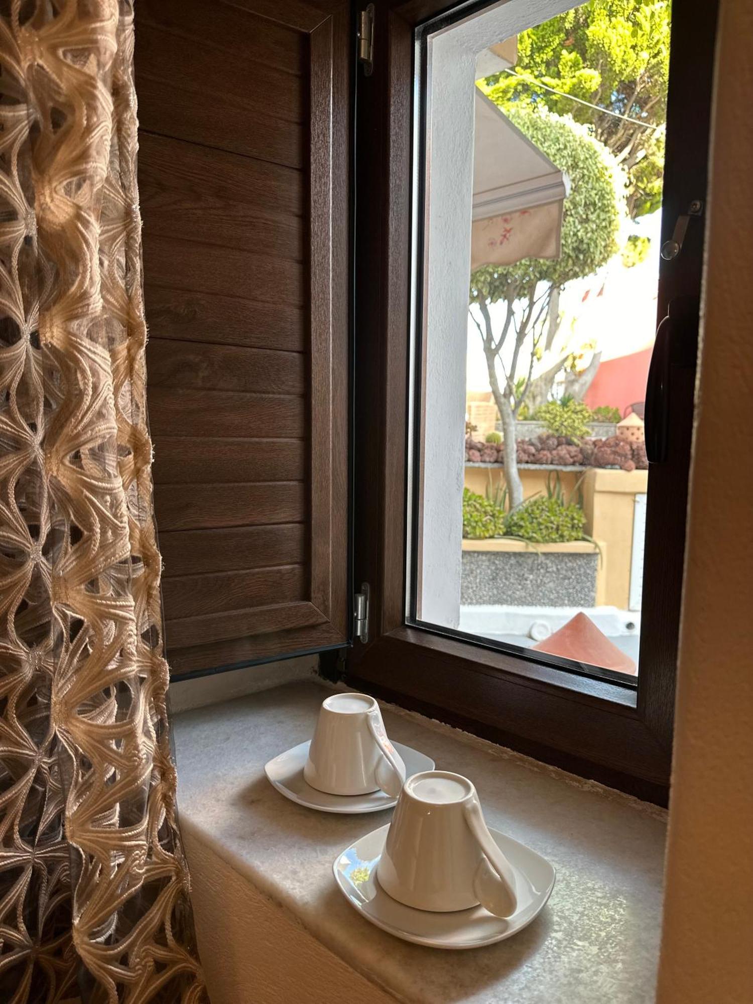 Pansion Zaharoula Hotel Firá Buitenkant foto
